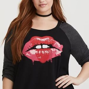 Torrid Size 00 Lips Graphic Tee Raglan